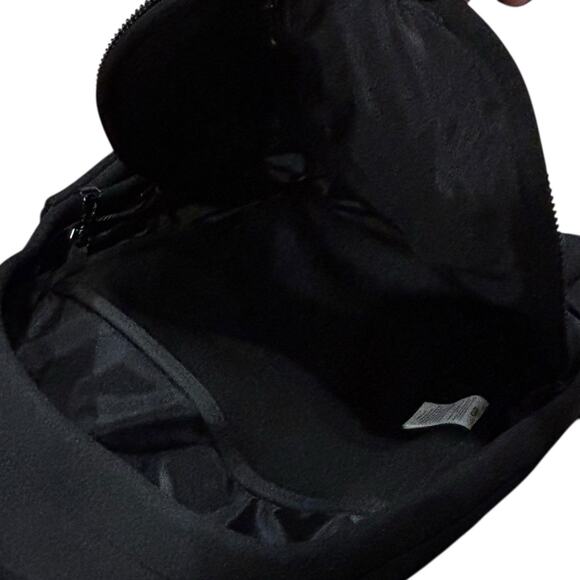 Alo Yoga Stow Backpack Black With Detachable Pouch NWT - Picture 4 of 6